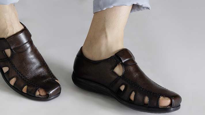 Perfectly Pair Men’s Leather Sandals
