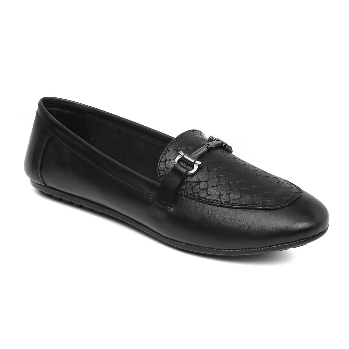 Leather Flat Bellies with Buckle for Women FUTURE Zoom Shoes