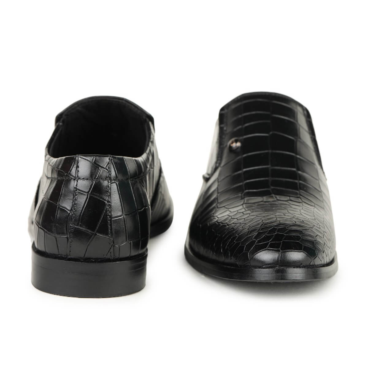 black crocodile print loafers_6
