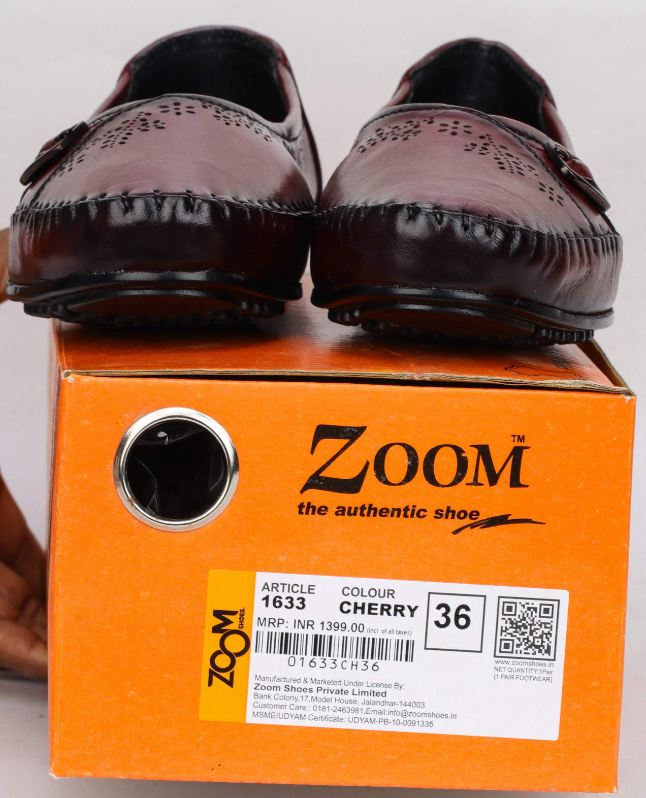 Women’s Genuine Leather Textured Bellies with Buckle Accent - 1633