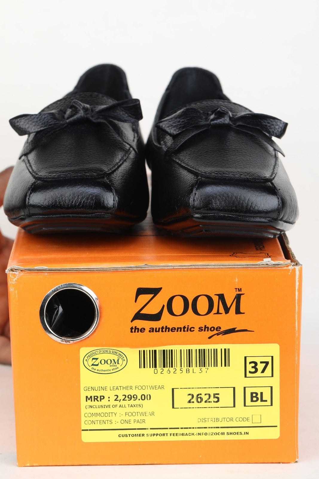 Women’s Genuine Leather Textured Bow Bellies - 2625