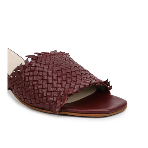 Chic Women's Flared Heel Slippers L701 with Weave Design