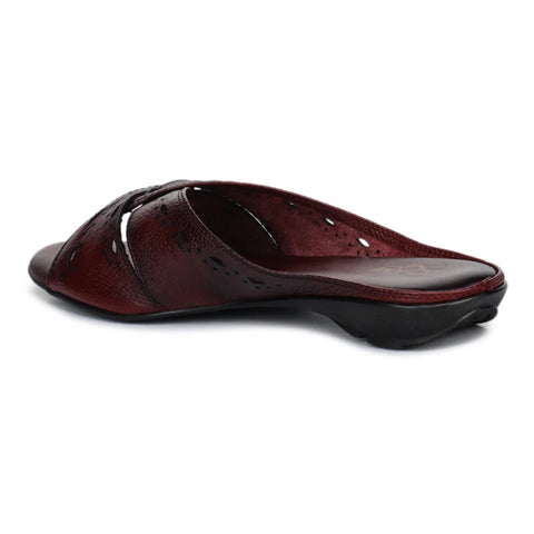 Sophisticated Women's Leather Slippers L 615 with Brogue Design