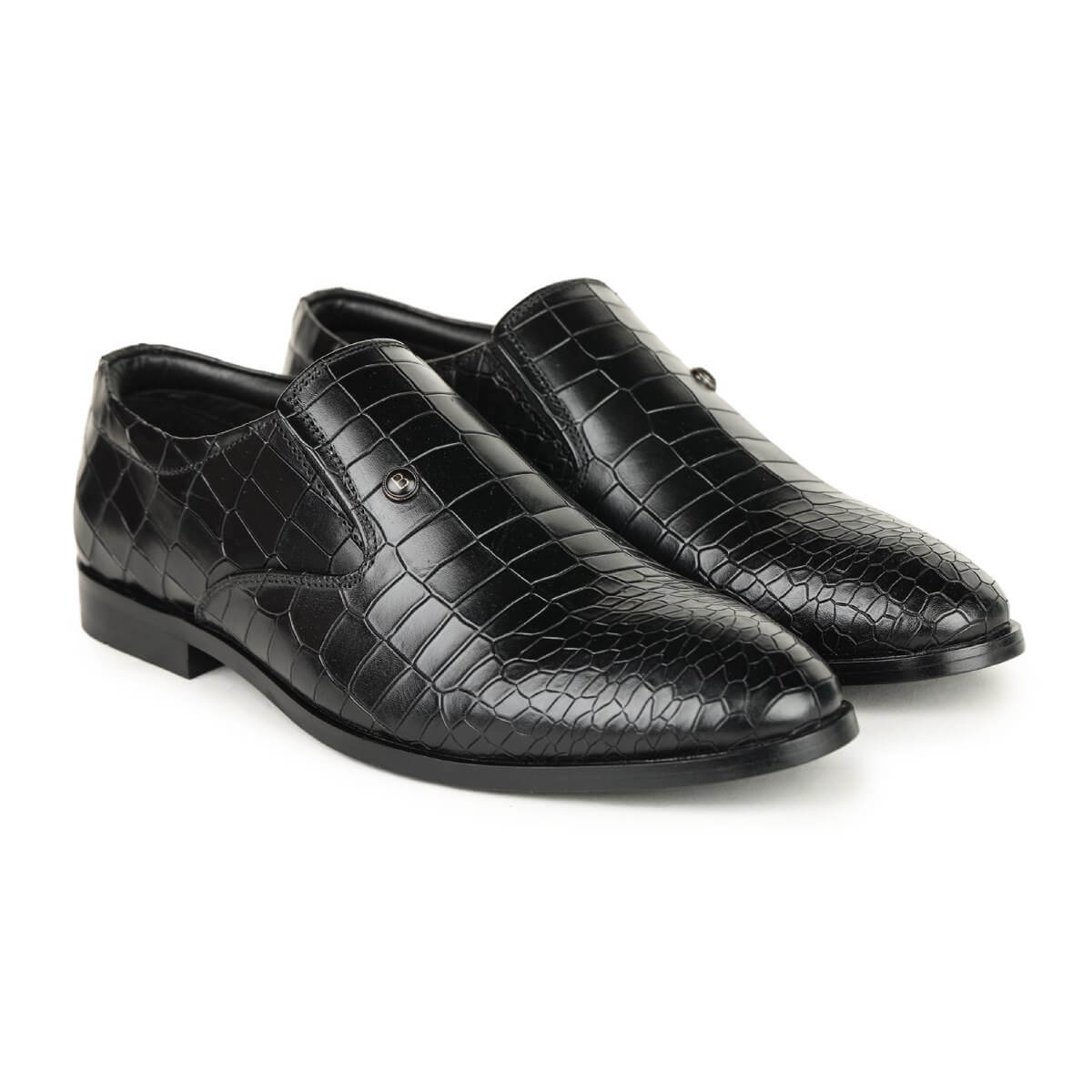 black crocodile print loafers_1